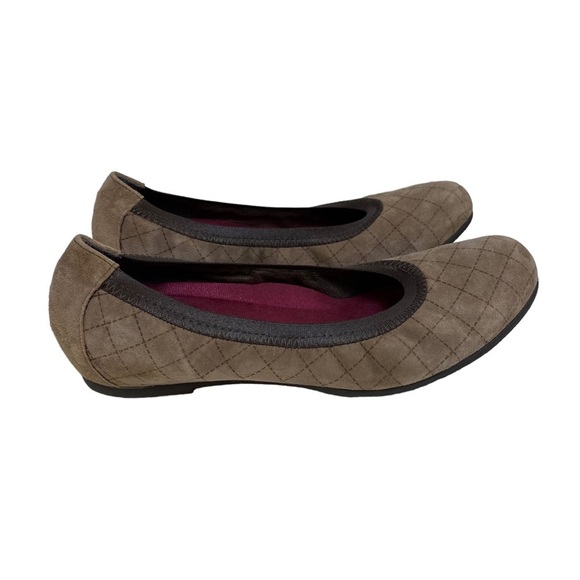 Munro Vicki Brown‎ Suede Ballet Flats 7.5 Quilted Pattern - Picture 3 of 13